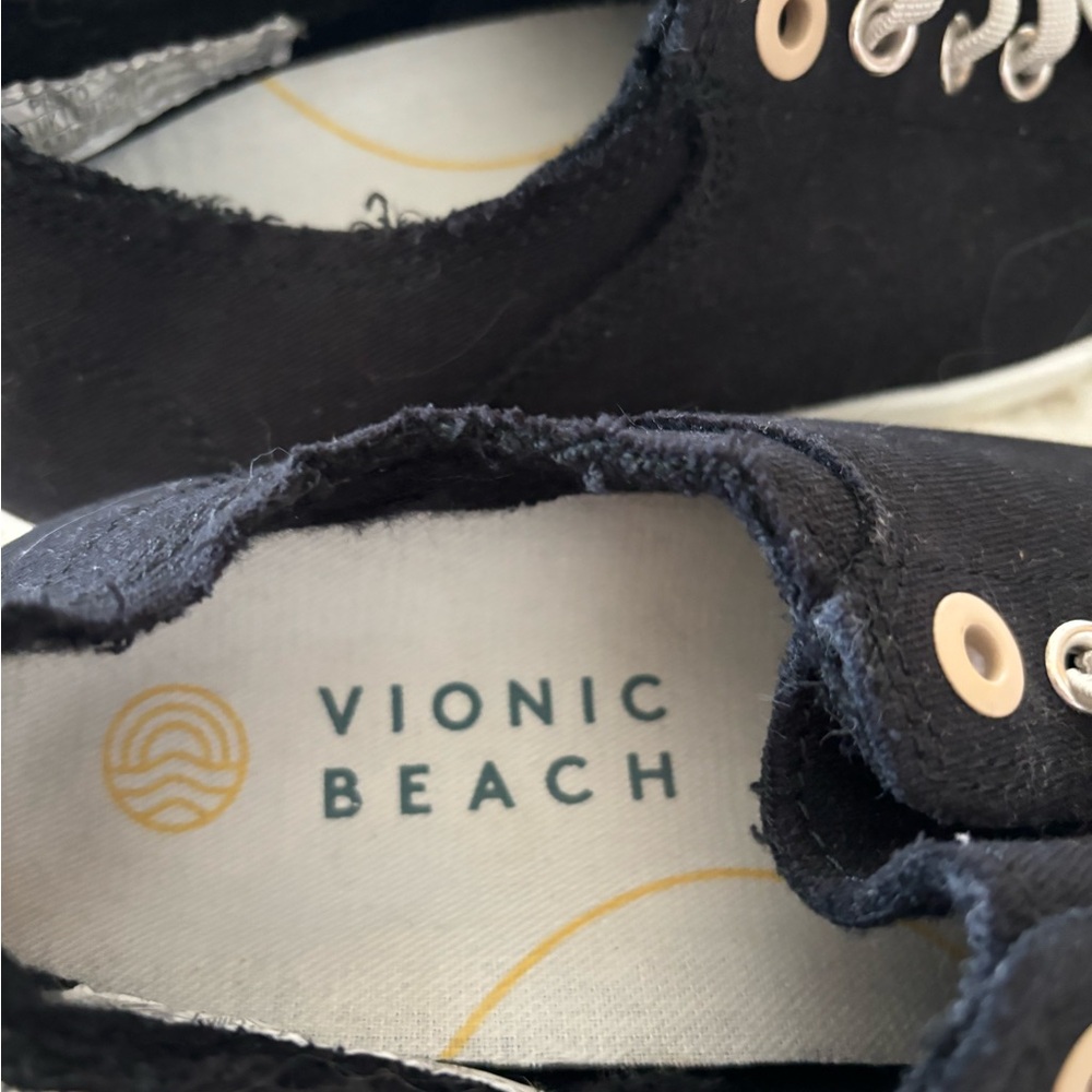 Vionic slip-on Sneakers EUC - Picture 3 of 5